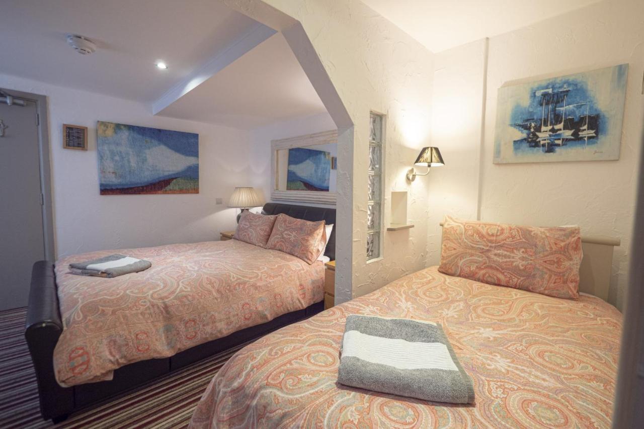 Guest house Cornerways *